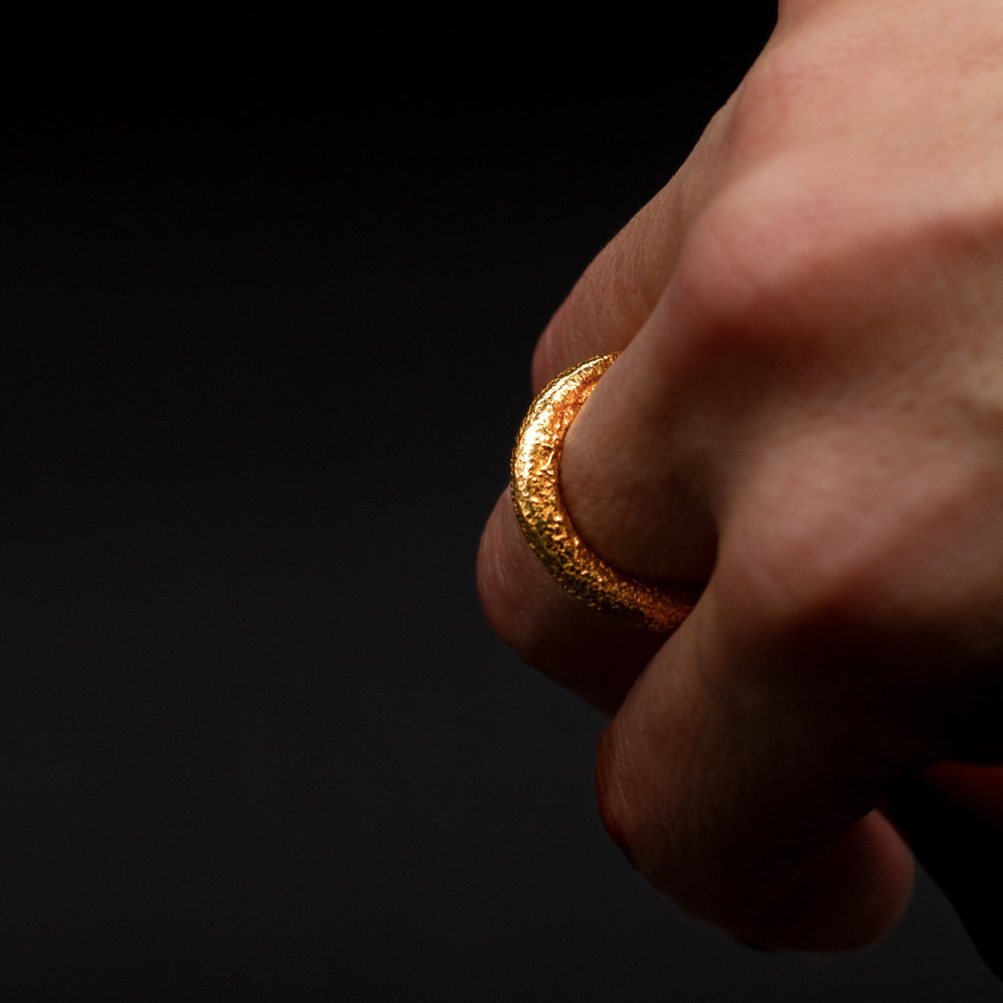 INCHATO BOLD GOLD RING