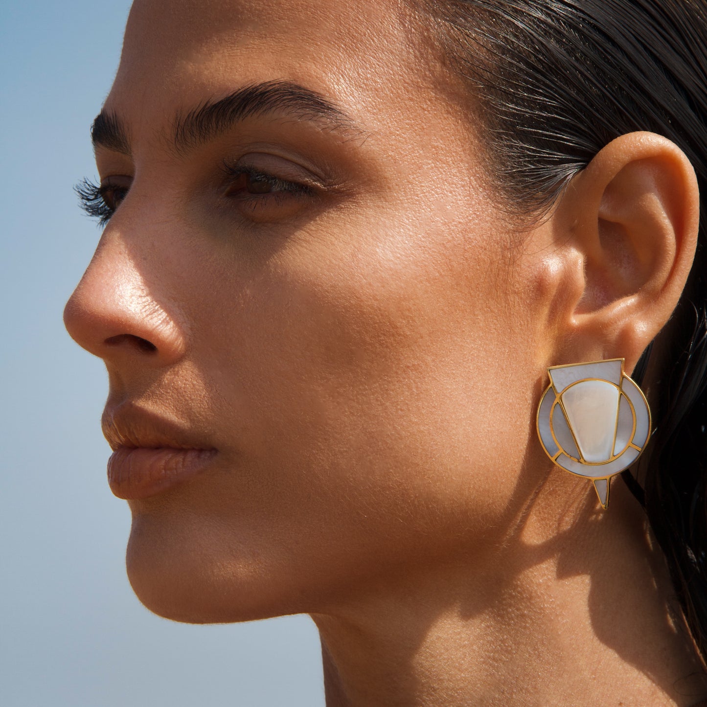 CARAL EARRINGS MOTHER OF PEARL