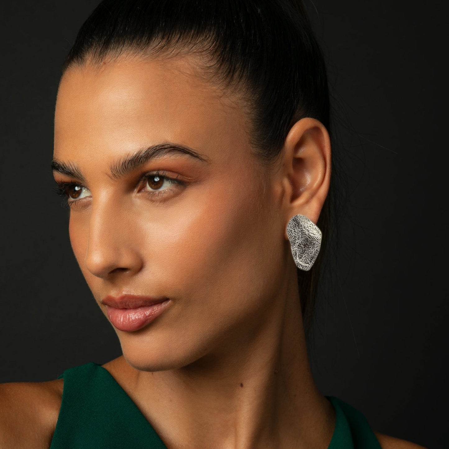 OSHI MEDIUM SILVER EARRINGS