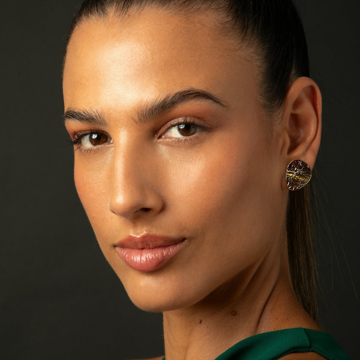 OSHI III GOLD EARRINGS