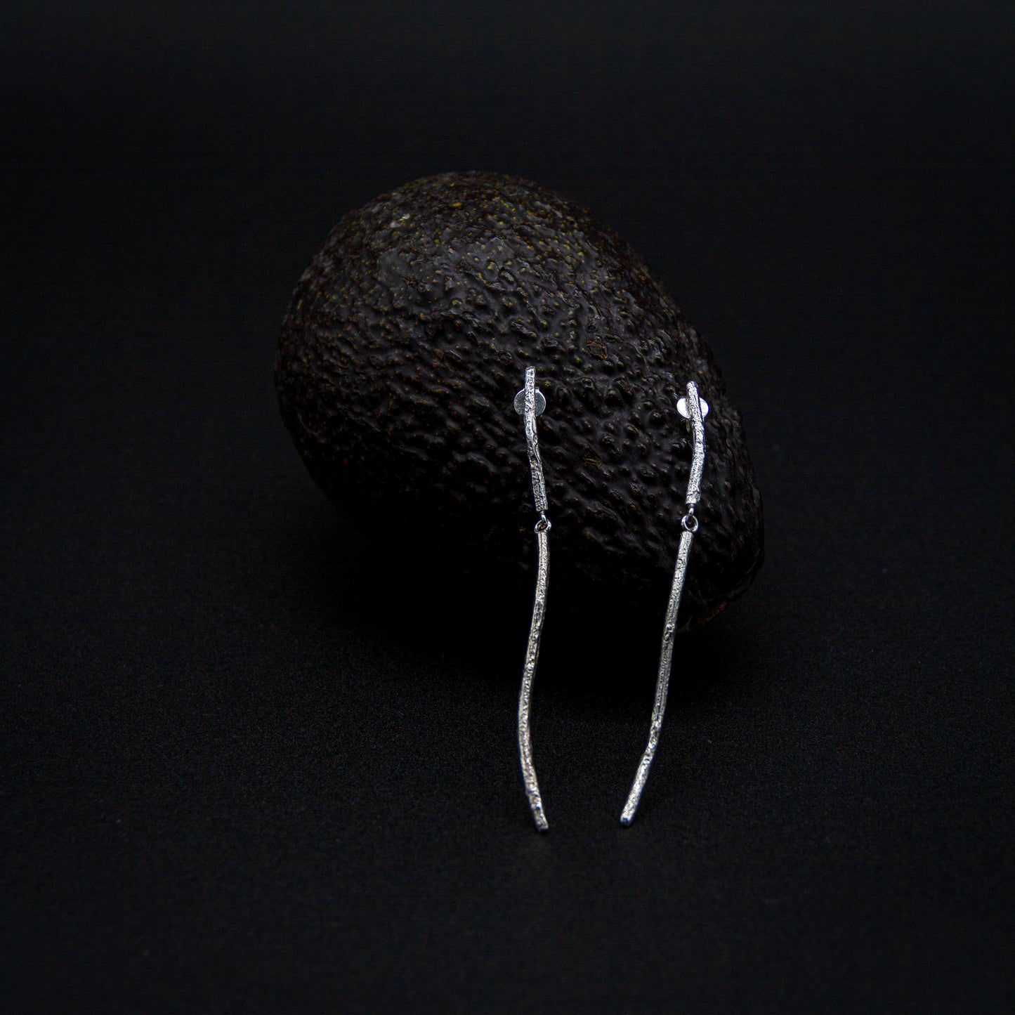 INCHATO SLIM BRANCH EARRINGS
