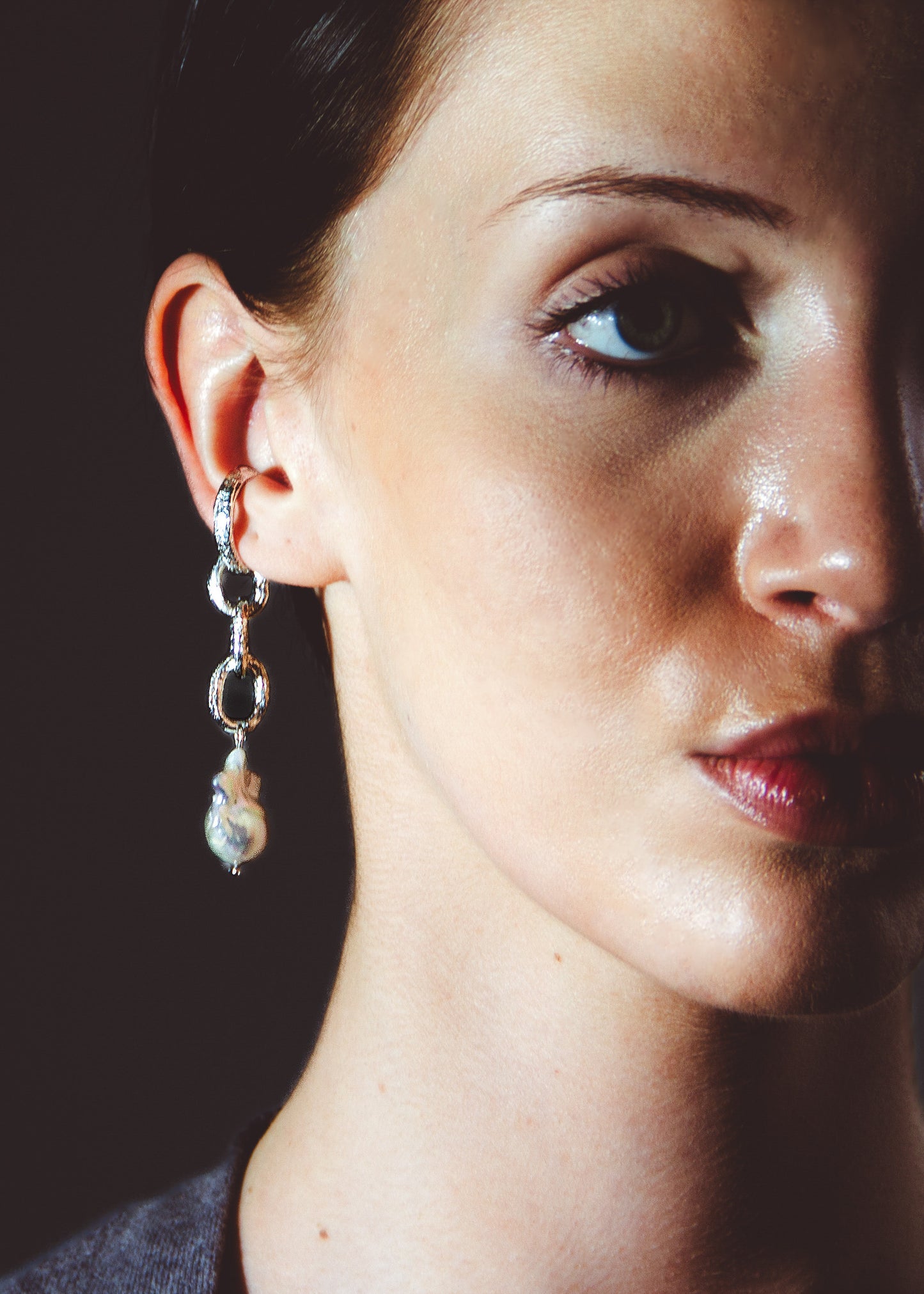 INCHATO PEARL EARCUFF