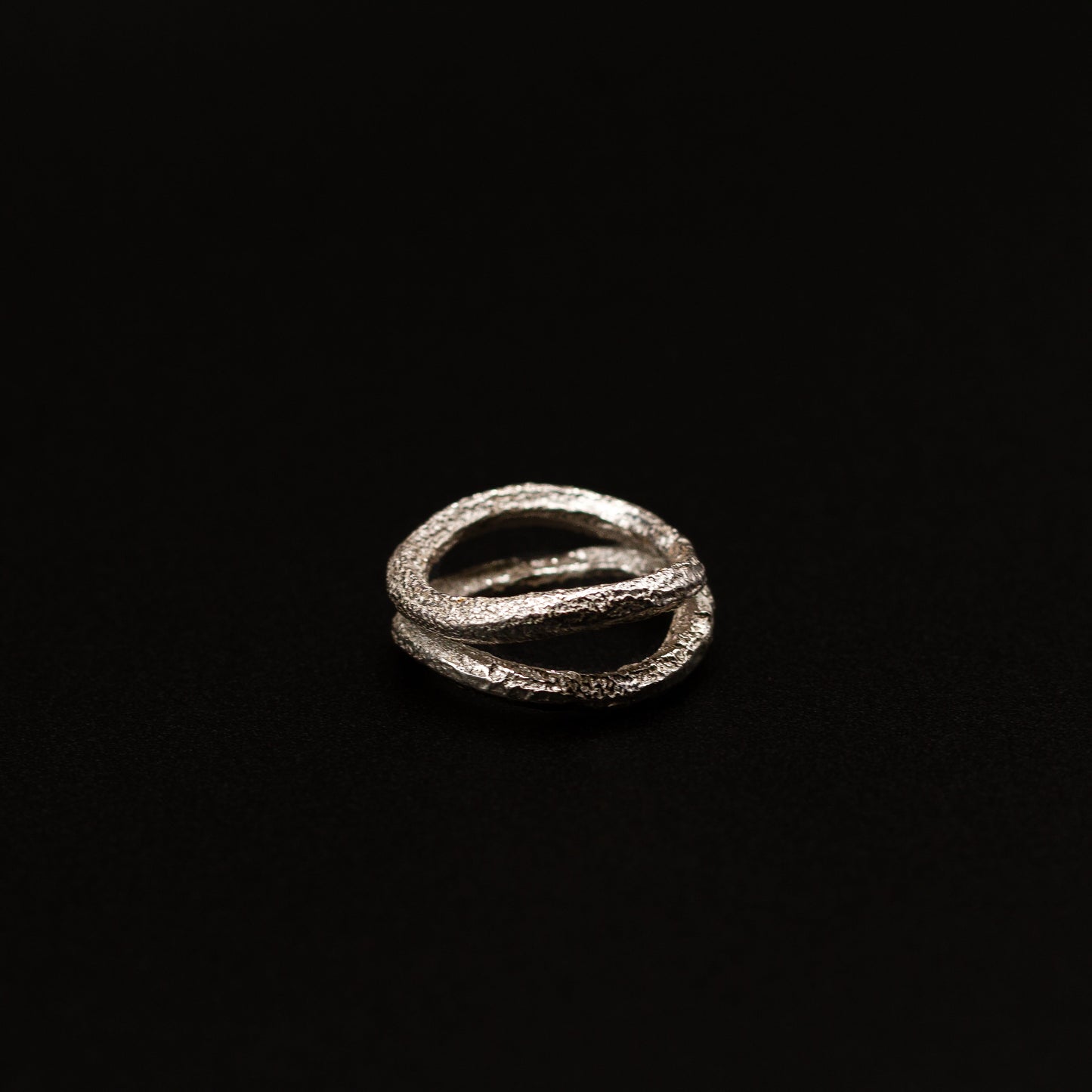 INCHATO DOUBLE BOLD SILVER RING