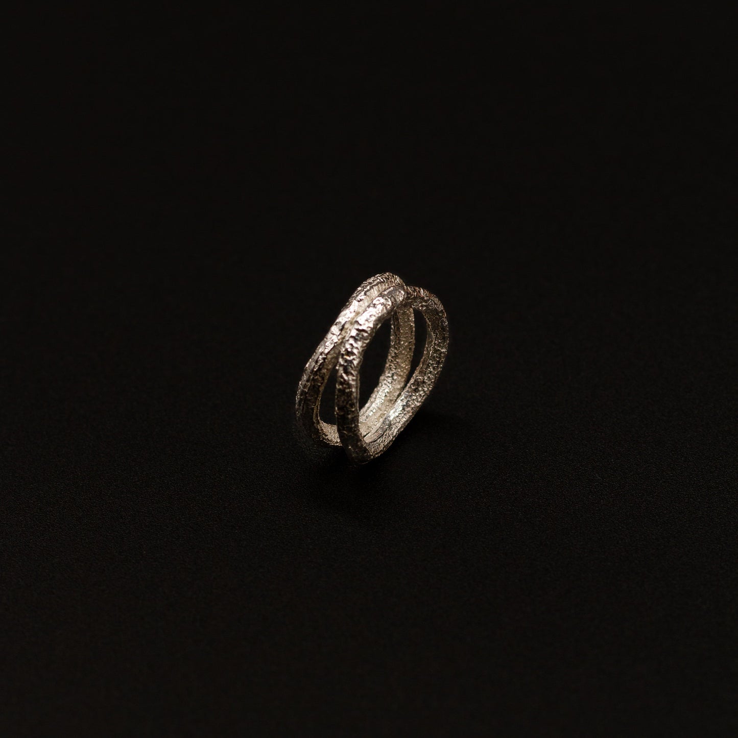 INCHATO DOUBLE BOLD SILVER RING