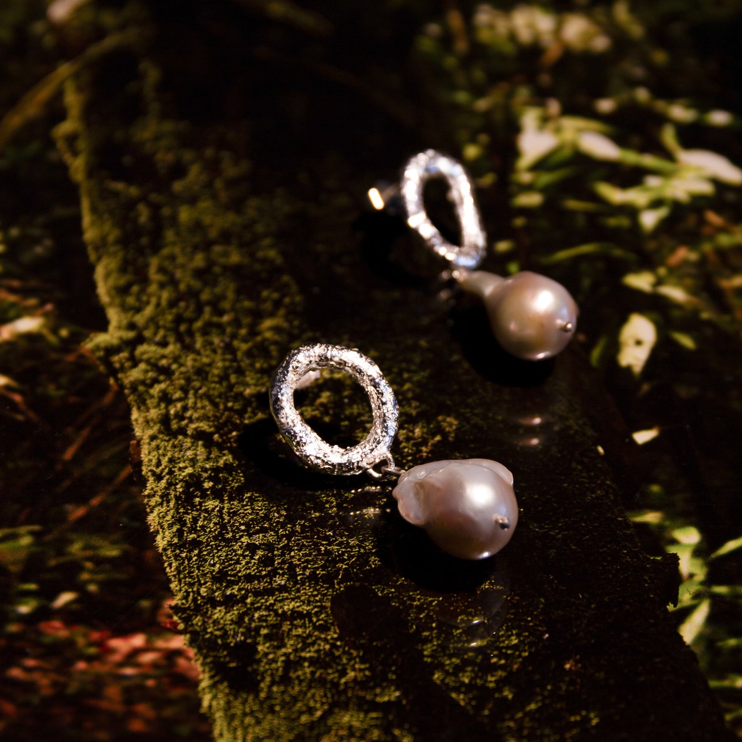 INCHATO PEARL CIRCLE EARRINGS