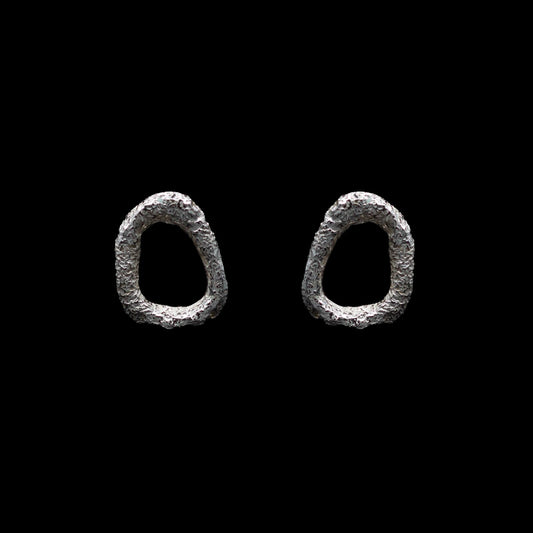 INCHATO CIRCLE SILVER EARRINGS