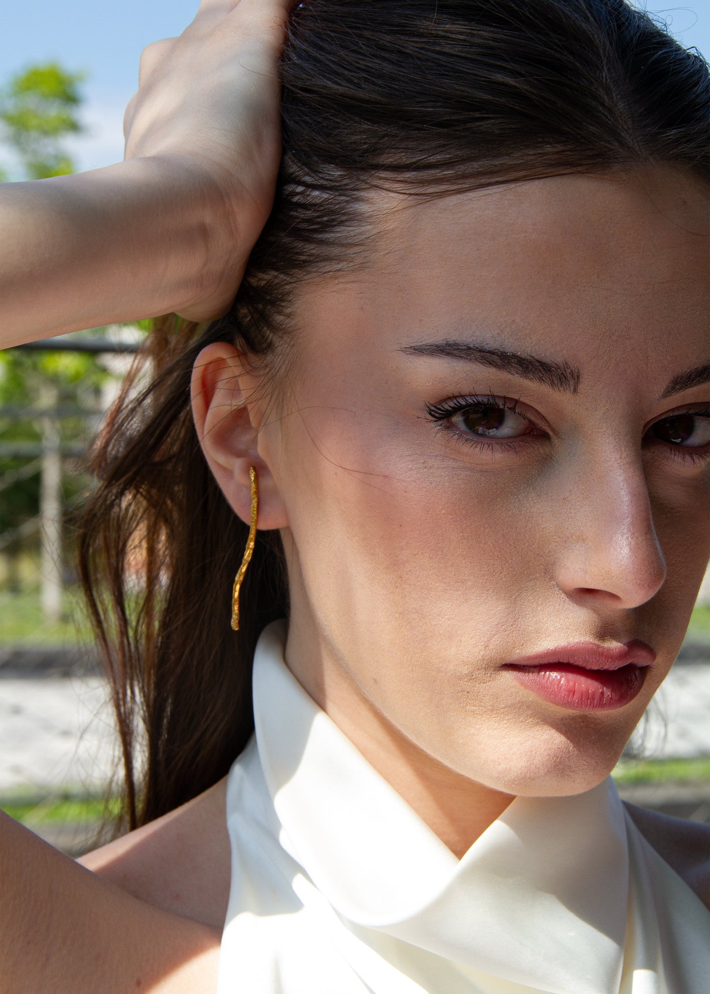 INCHATO SLIM BRANCH GOLD EARRINGS