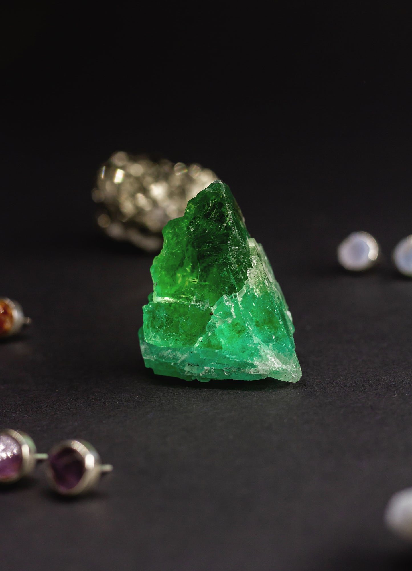 UNCU EARRINGS GREEN FLUORITE